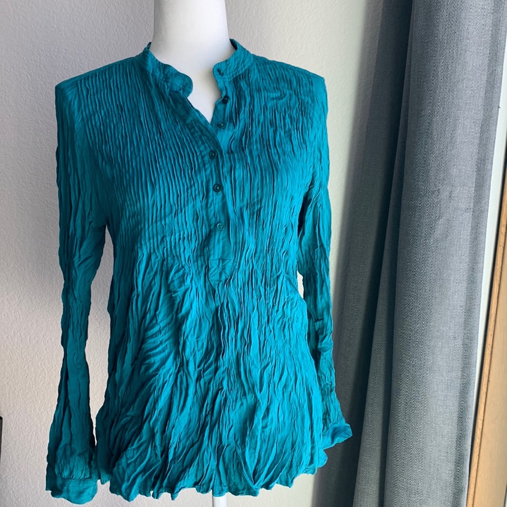 *like NEW* Sundance teal crinkle tunic